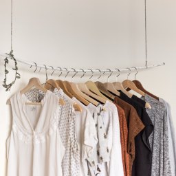 Minimalist Fashion: What Is The Capsule Wardrobe?